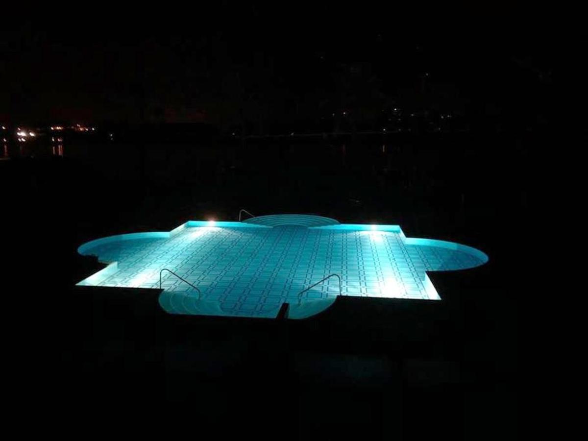 Charming Apartment In Estombar With Private Pool. Экстерьер фото